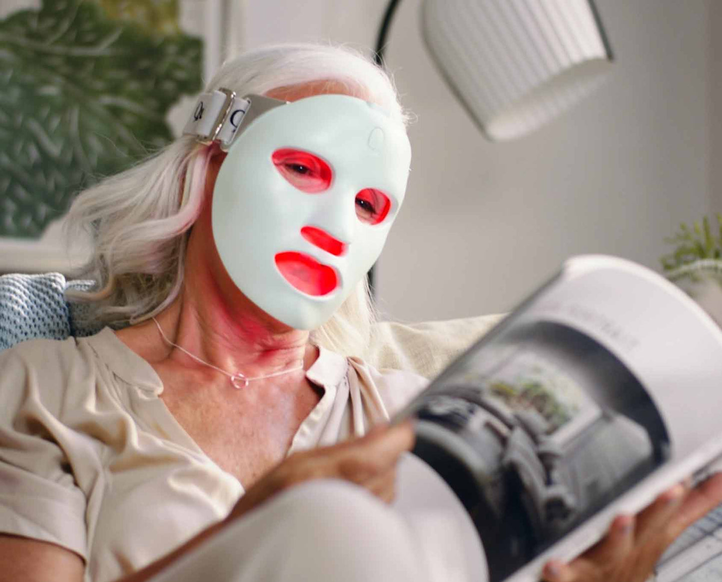 Q-Rejuvalight Pro facewear